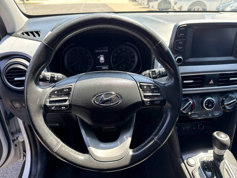 2021 Hyundai Kona SEL Plus