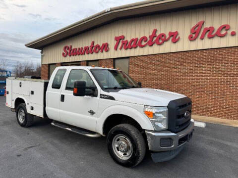 2014 Ford F-350 Super Duty for sale at STAUNTON TRACTOR INC in Staunton VA