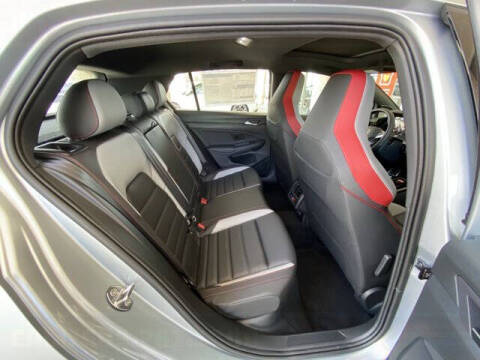 2025 Volkswagen Golf GTI Autobahn