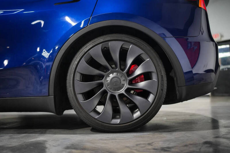 2024 Tesla Model Y Performance
