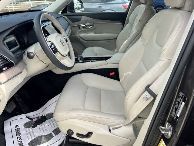 2023 Volvo XC90 B6 Plus Bright Theme 7P