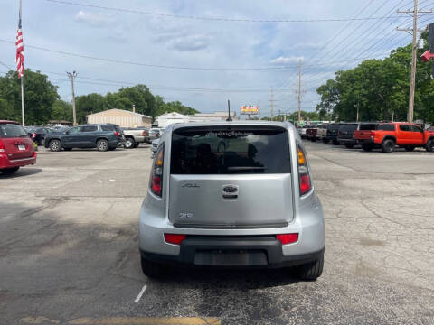 2011 Kia Soul +
