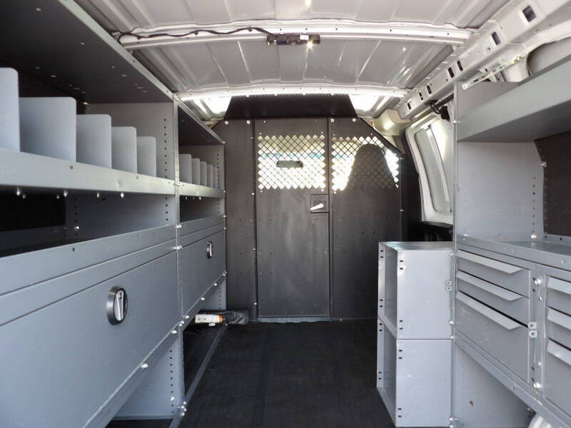 2023 Chevrolet Express 3500