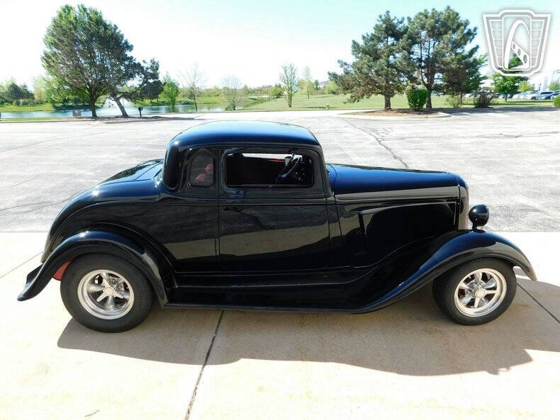 1933 Plymouth Coupe