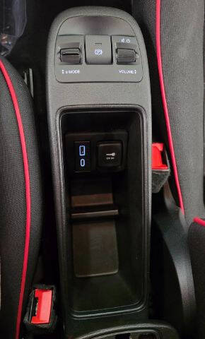 2024 FIAT 500e Inspi(RED)