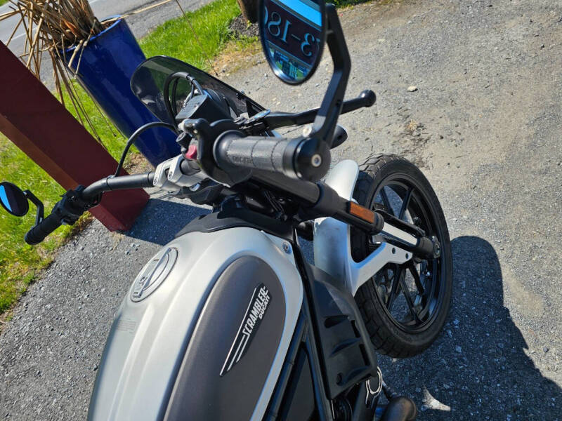 2017 Ducati Scrambler Silver Ice Ed