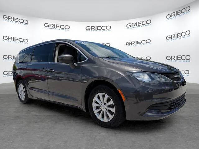 2017 Chrysler Pacifica Touring
