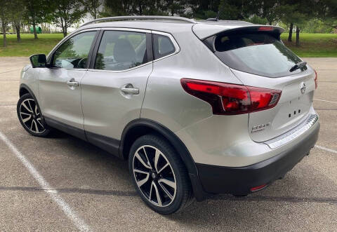 2017 Nissan Pathfinder SV