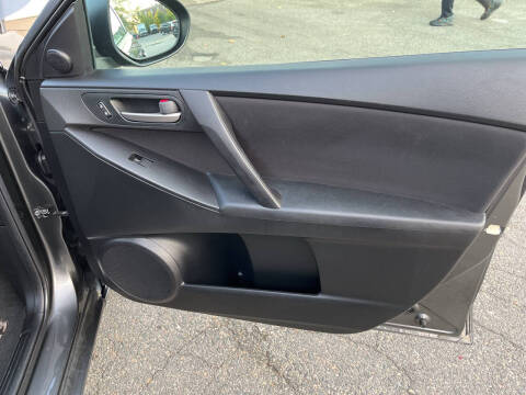 2011 Mazda MAZDA3 i Touring