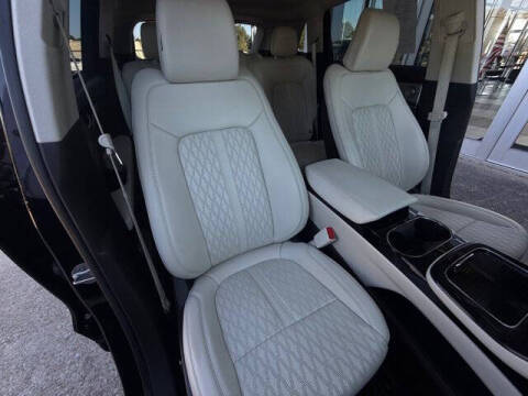 2022 Lincoln Nautilus Black Label