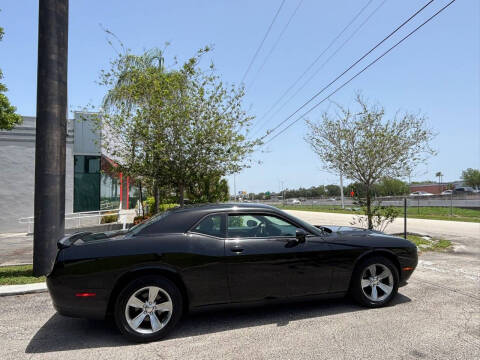 2021 Dodge Challenger SXT