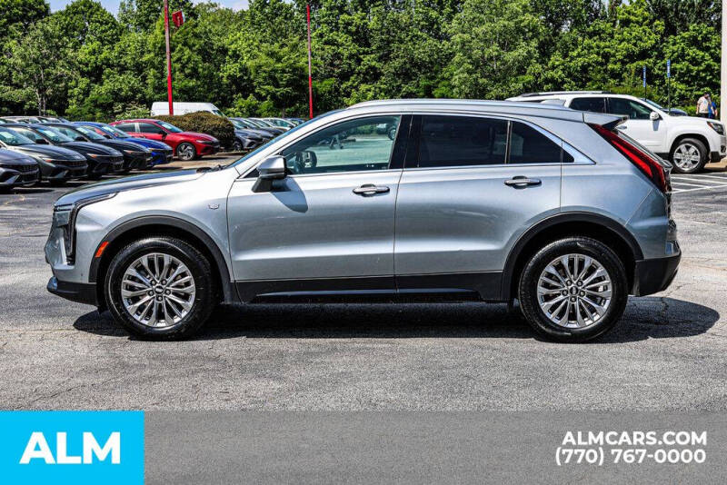 2025 Cadillac XT4 Premium Luxury