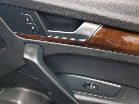 2018 Audi Q5 2.0T quattro Premium Plus