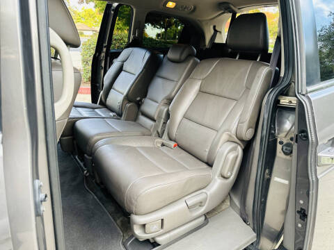 2011 Honda Odyssey EX-L w/DVD