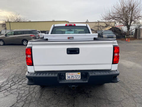 2018 Chevrolet Silverado 1500 LS