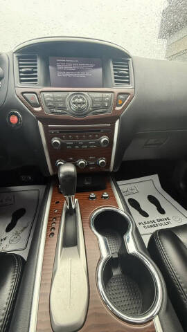 2018 Nissan Pathfinder Platinum