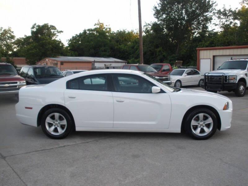 2012 Dodge Charger SE