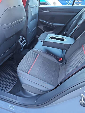 2026 Volkswagen Golf GTI SE