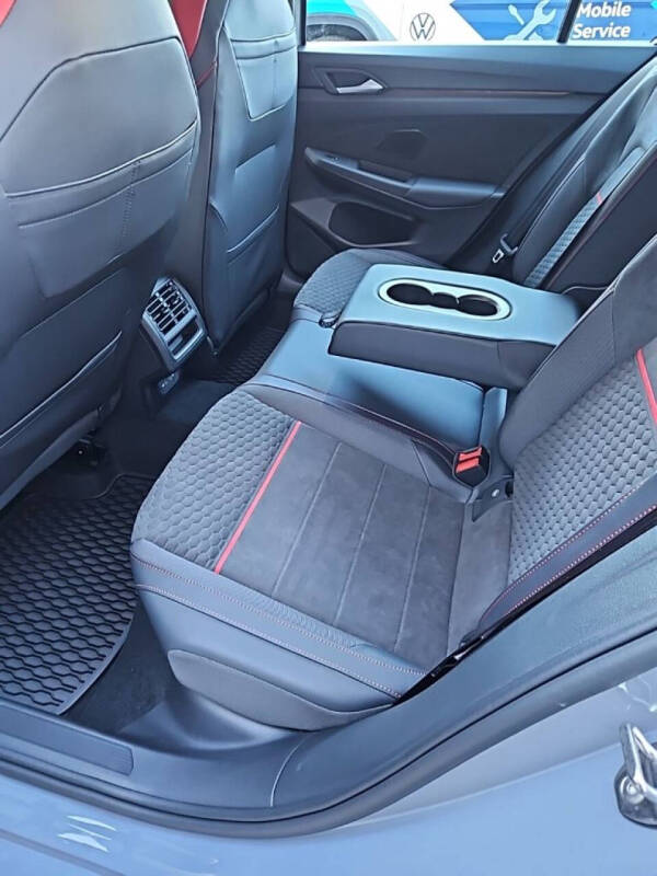 2026 Volkswagen Golf GTI SE