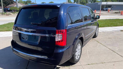 2014 Chrysler Town and Country Touring