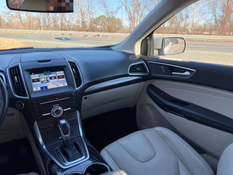 2018 Ford Edge Titanium