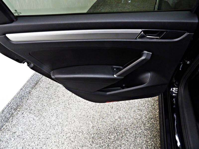 2019 Volkswagen Passat Wolfsburg