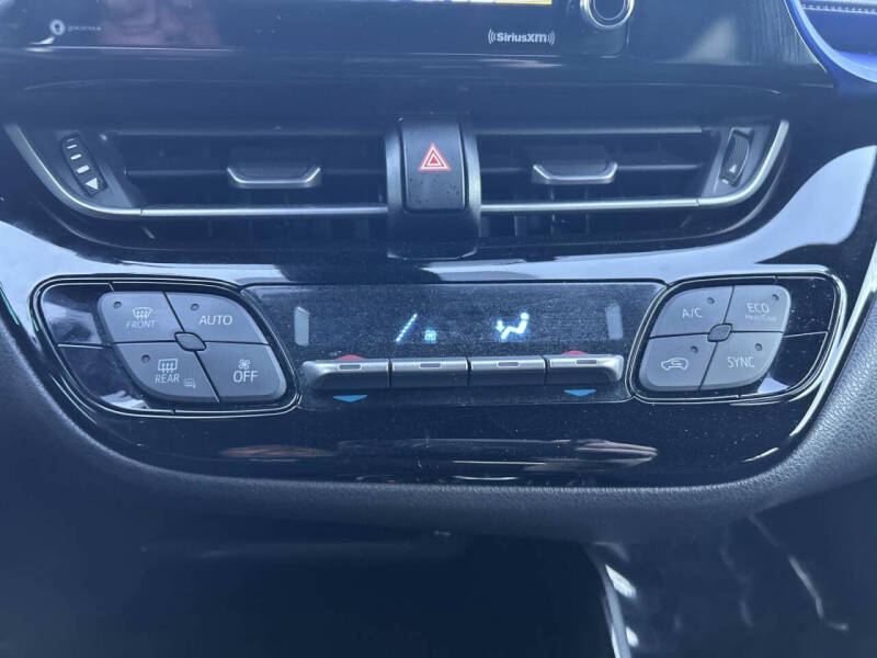 2021 Toyota C-HR XLE