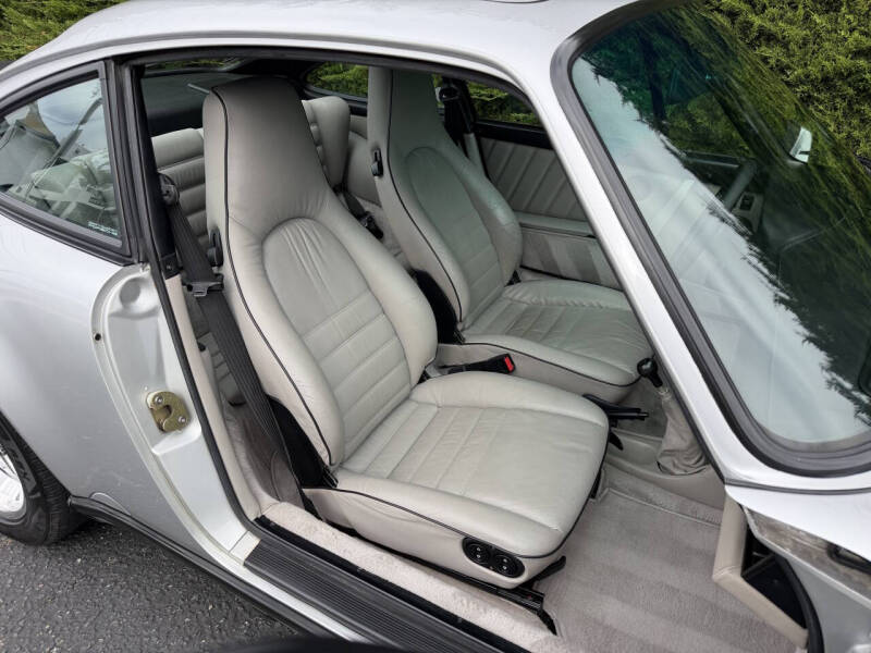 1989 Porsche 911 Carrera