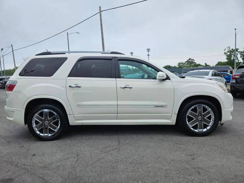 2011 GMC Acadia Denali