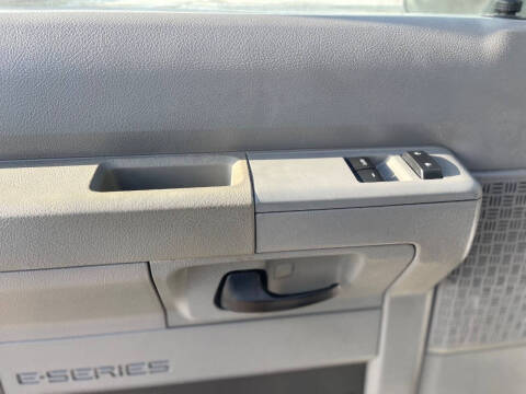 2012 Ford E-Series E-250