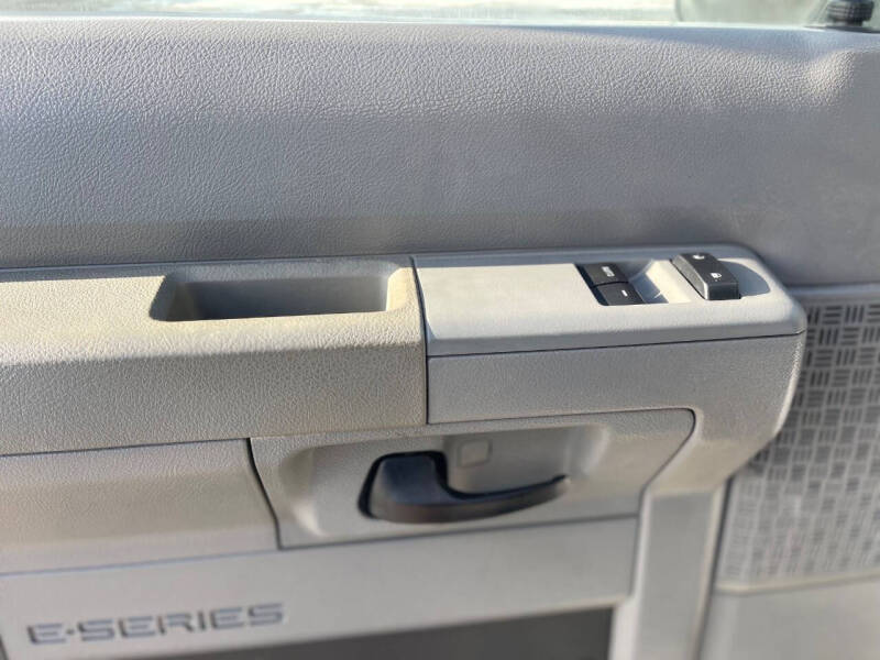 2012 Ford E-Series E-250