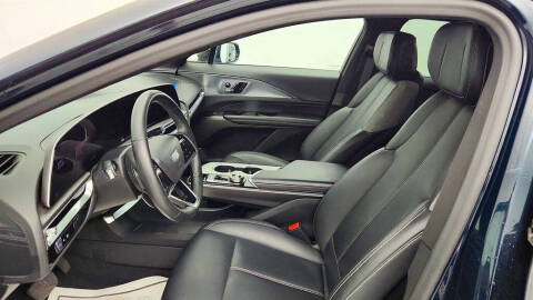 2024 Cadillac LYRIQ Tech