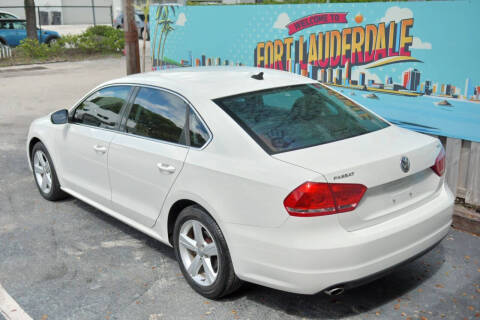 2014 Volkswagen Passat 1.8T SE