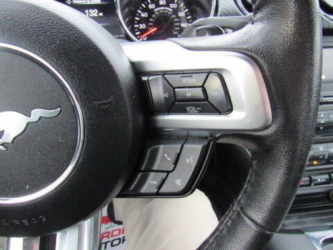 2017 Ford Mustang V6