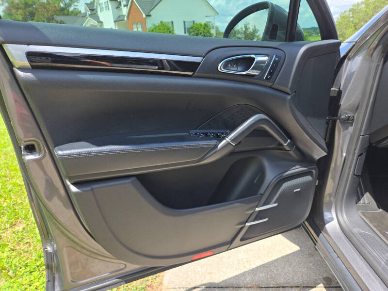 2013 Porsche Cayenne Tiptronic