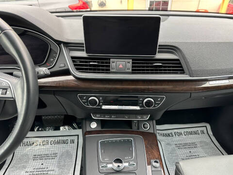 2018 Audi Q5 2.0T quattro Premium Plus