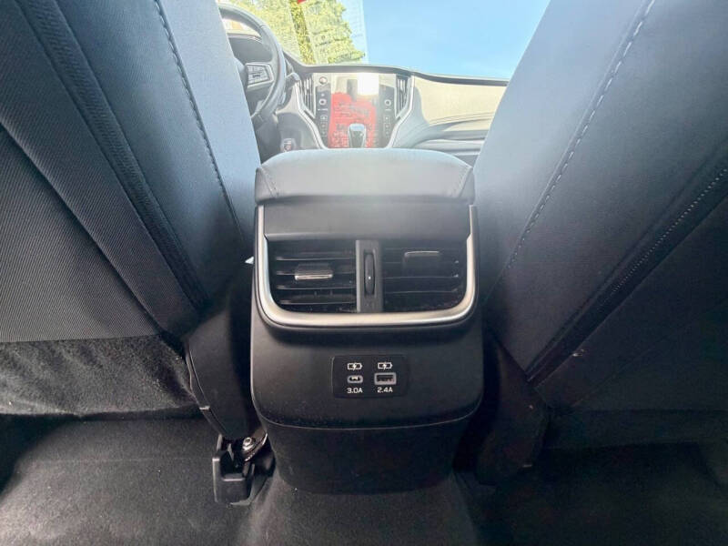 2023 Subaru Outback Premium