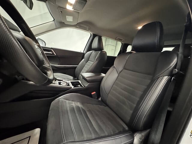 2023 Mitsubishi Outlander PHEV Ralliart