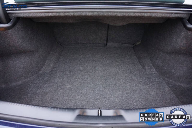 2015 Chrysler 300 Limited