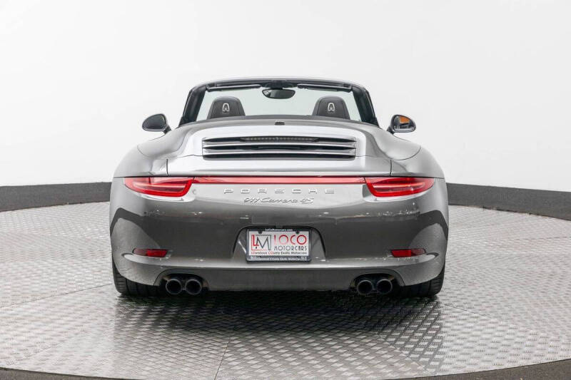 2015 Porsche 911