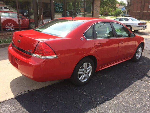 2009 Chevrolet Impala for sale at GENRICH AUTO SALES in Rockford IL