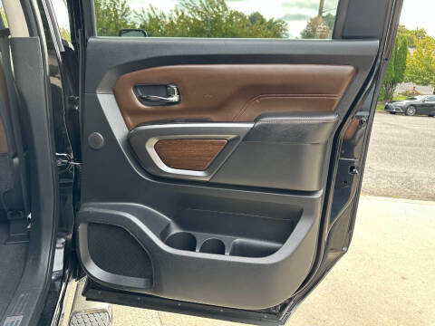 2016 Nissan Titan XD Platinum Reserve