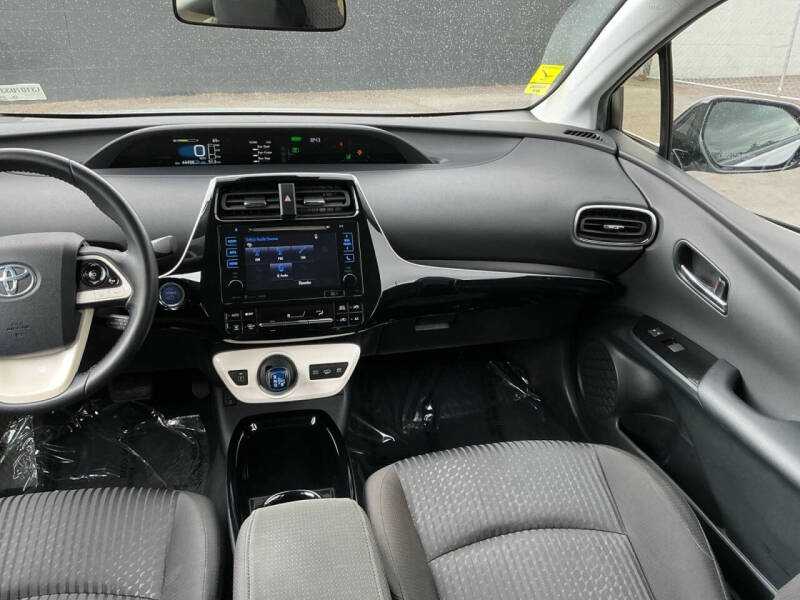 2019 Toyota Prius Prime Plus