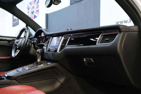 2017 Porsche Macan S