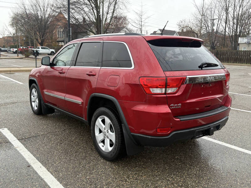 2011 Jeep Grand Cherokee Laredo