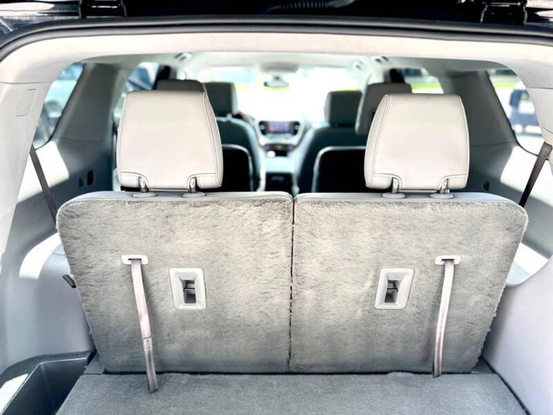 2017 GMC Acadia SLT-2