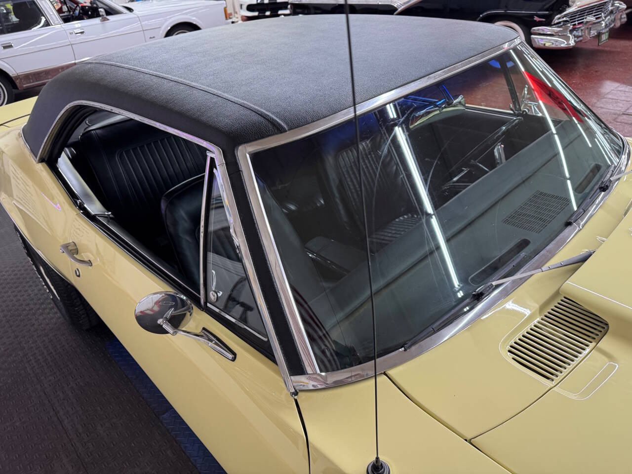 1967 Chevrolet Camaro 10