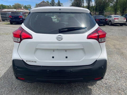 2020 Nissan Kicks S