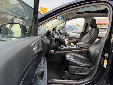2022 Ford Edge Titanium