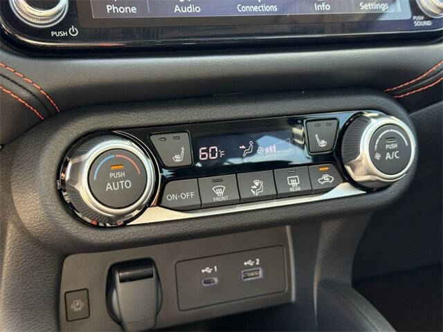 2025 Nissan Versa SR